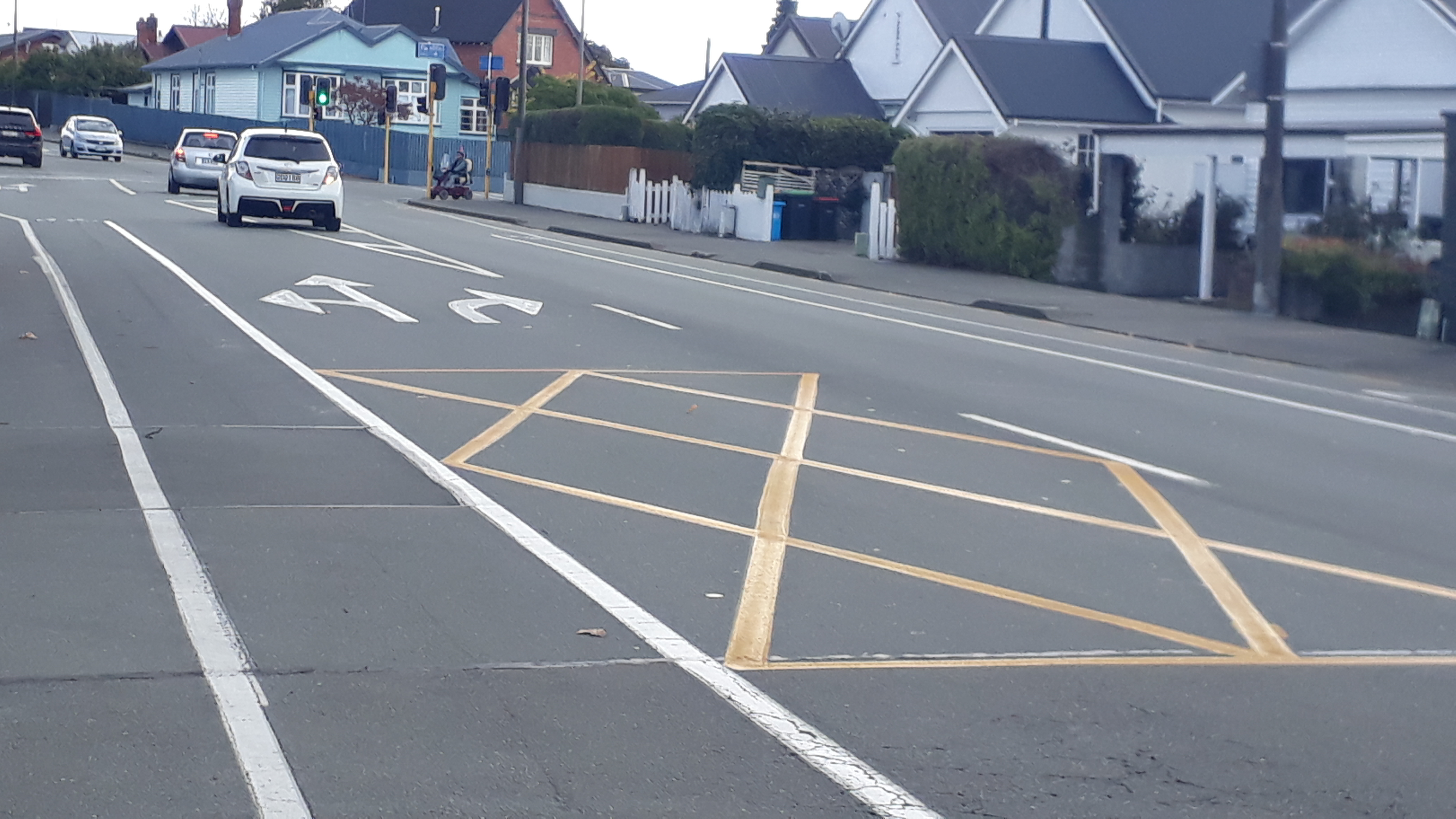 Photo of yellow crosshatching road marking on Wai-iti Road, Timaru